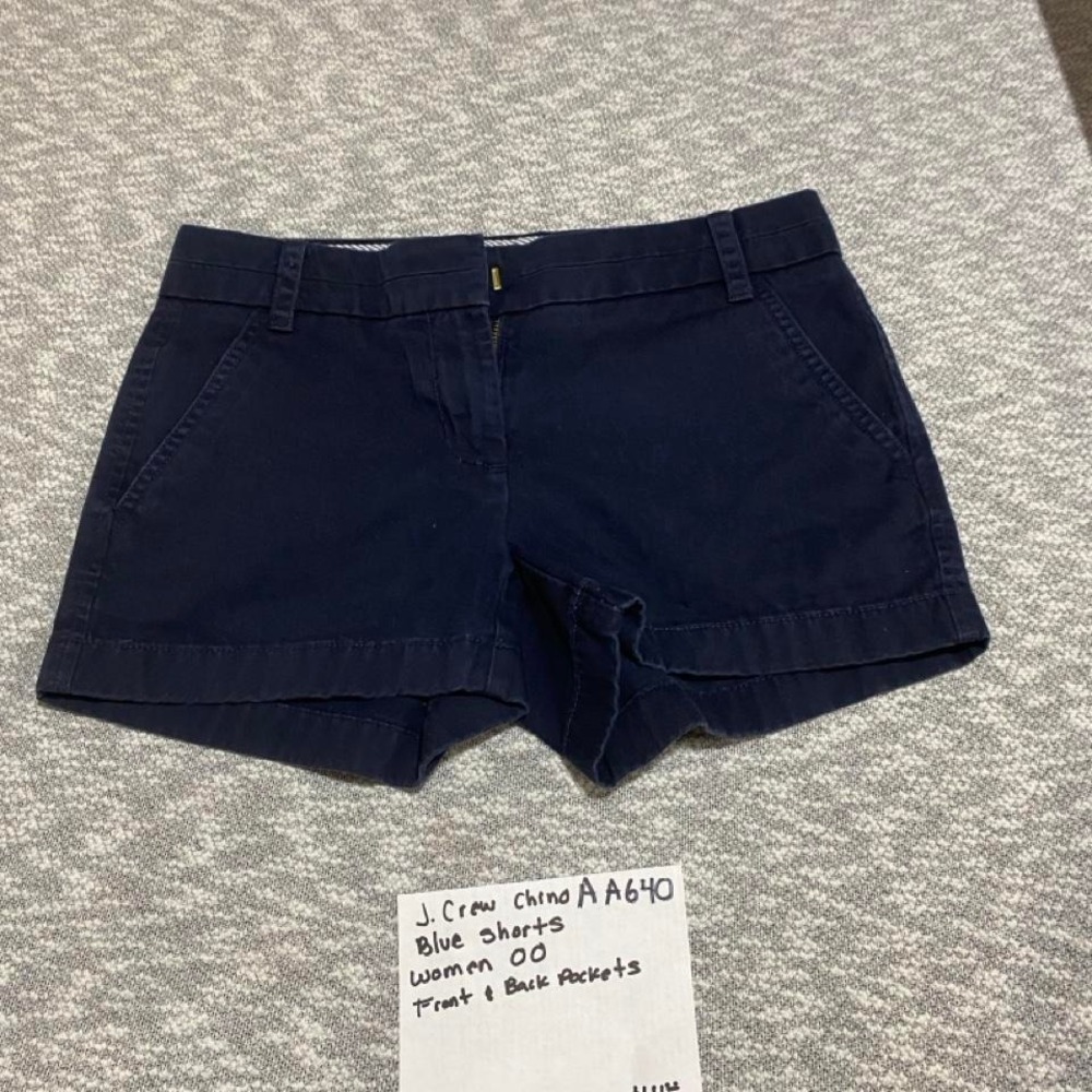 J.Crew navy blue chino shorts size 00 front & back pockets. SKU-A640#chino